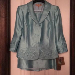 Kasper mint green suit